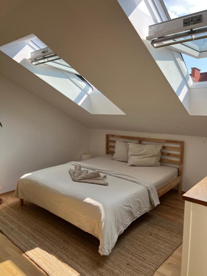 Sonnige Und Ruhige Wohnung Fur Entspanntes Reisen Wina Bagian luar foto